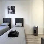 Dolores Apartment With Terrace & Jacuzzi
