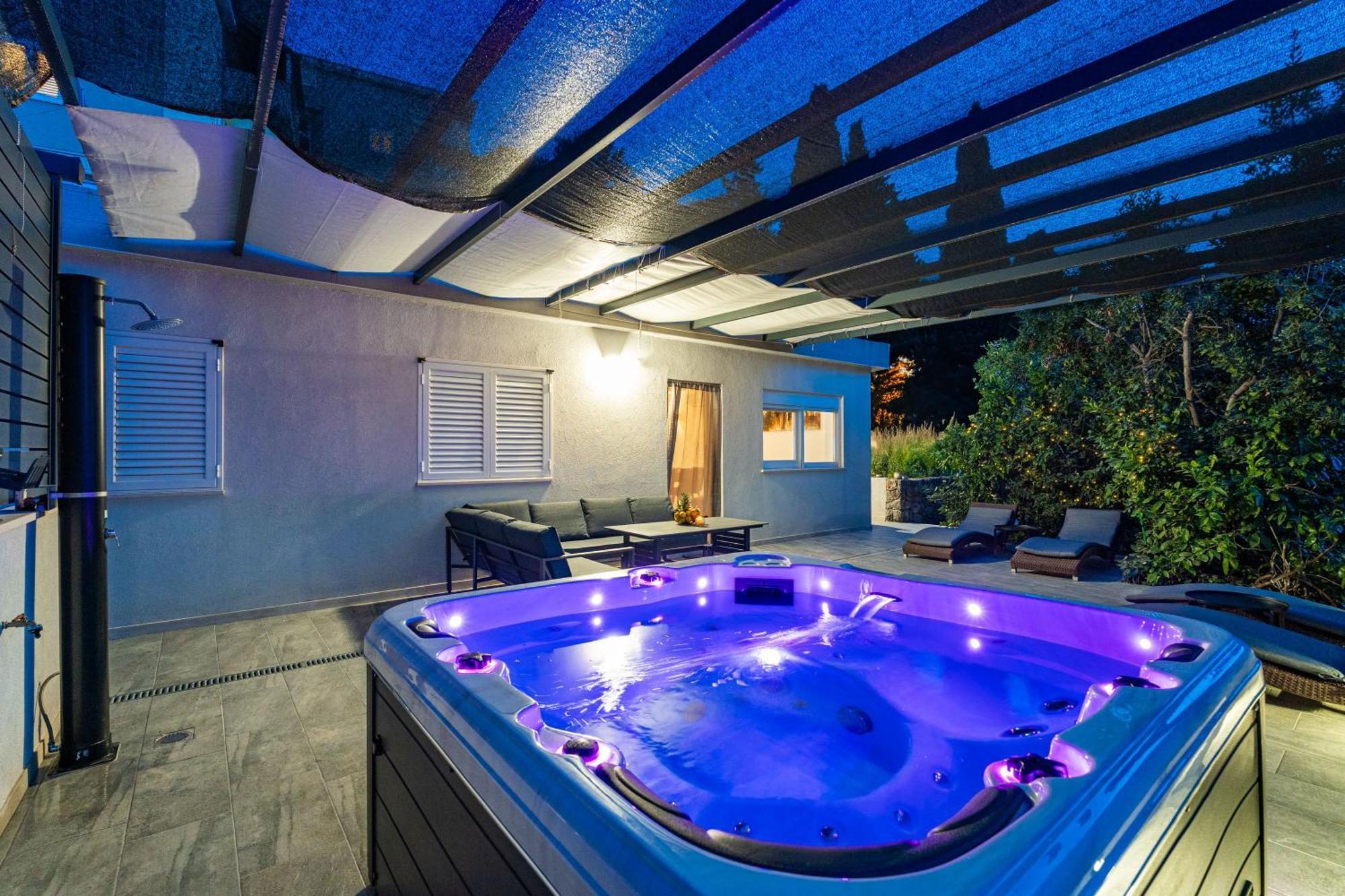 Apartment Dolores With Terrace & Jacuzzi